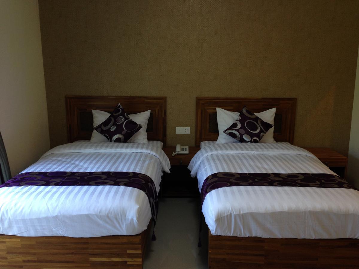 Hotel 9 Mile Yangon Exterior foto